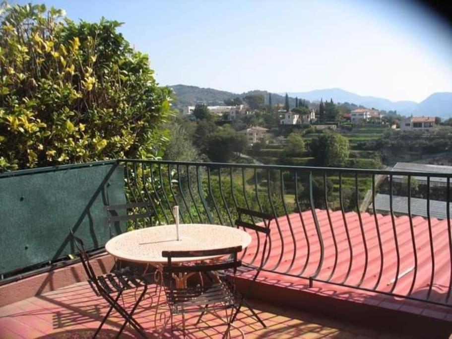 Maison Traditionnelle Sur Les Collines Nicoises Nizza